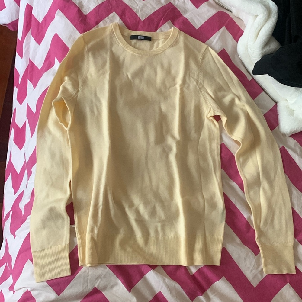 Uniqlo yellow sweater